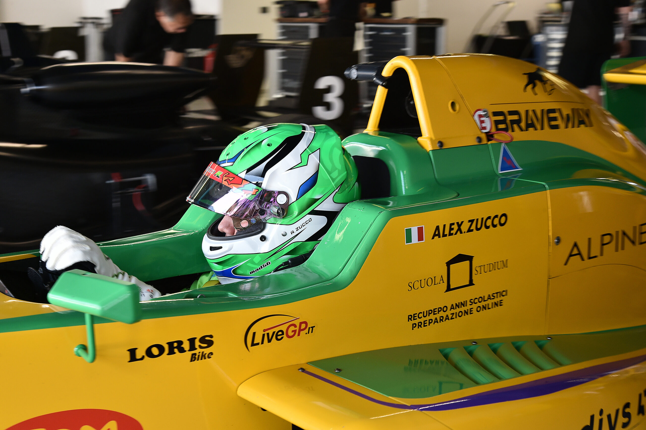 PROSEGUE A PIENO RITMO LA PREPARAZIONE DI ALEX ZUCCO IN VISTA DEL DEBUTTO NEL CAMPIONATO DI FORMULA 2000